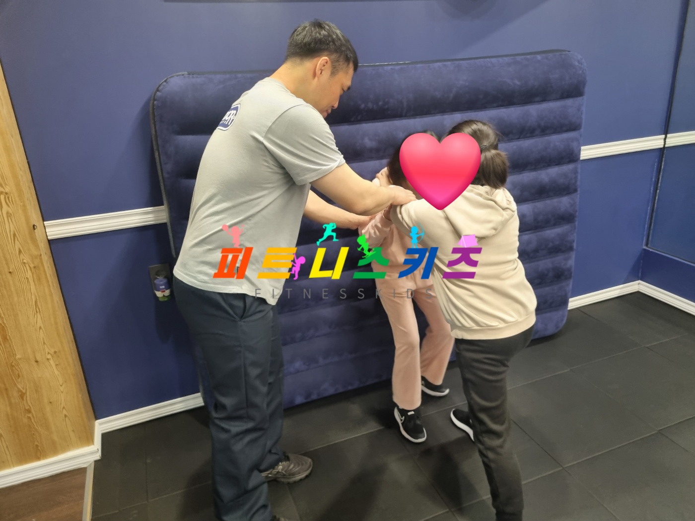 99074d63abb8319ed62cda3e592f833c_1768977612_8786.jpg